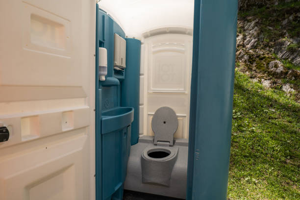 Portable bathroom rental in Farley, KY